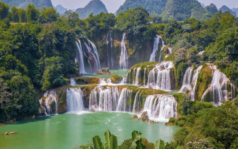 Assam & Meghalaya Tour Guide: Nature, Culture & Adventure in Northeast India